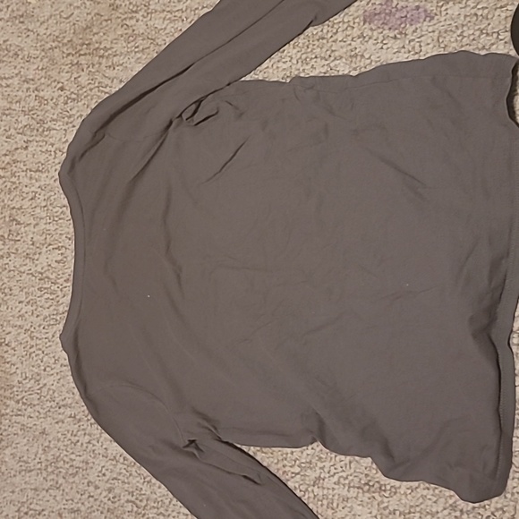 Grey Cat & Jack long sleeve size 14/16 - Picture 2 of 2